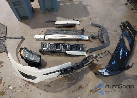 2019 Jeep Compass Sport 4X4 from USA, damaged, VIN 3C4NJDAB7KT782569